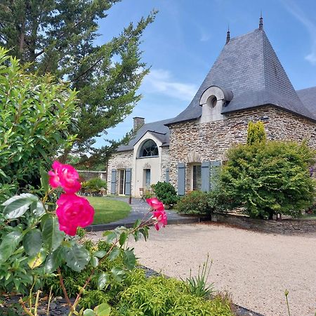 Angrie Gite Belle Fontaine酒店 外观 照片
